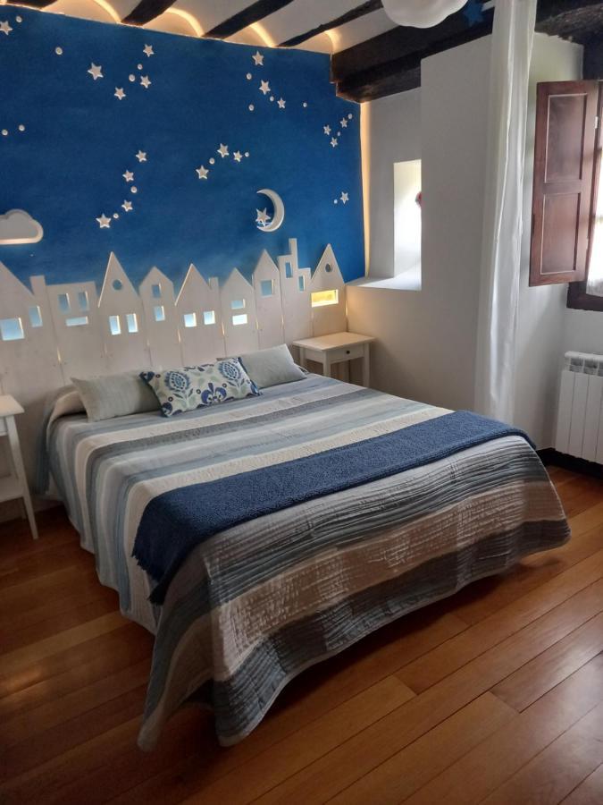 Hotel Dona Lola Izarra Zewnętrze zdjęcie